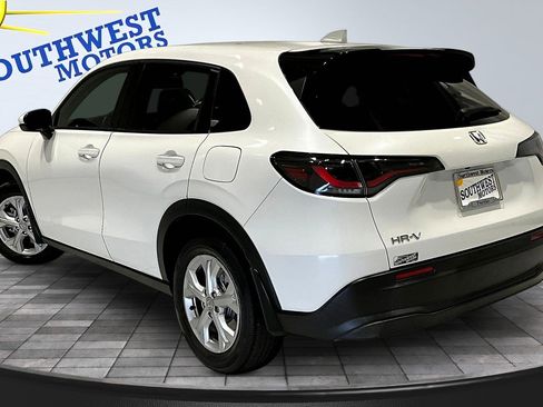 Used 2024 Honda HR-V LX image 5