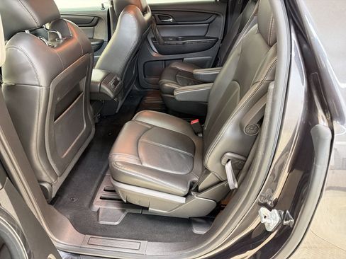 Used 2016 GMC Acadia SLT FWD image 14
