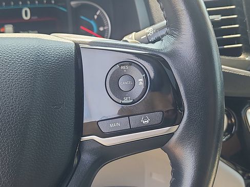 Used 2019 Honda Pilot Touring image 27