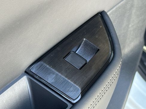 New 2026 Nissan Rogue SV image 30