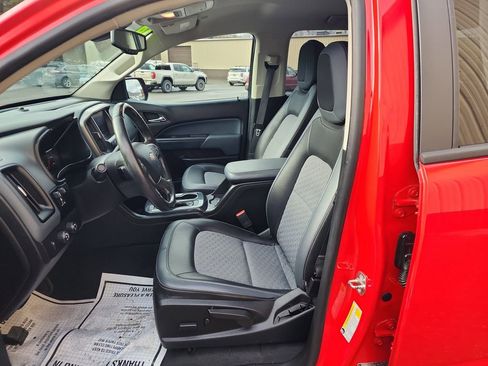 Used 2019 Chevrolet Colorado Z71 image 11