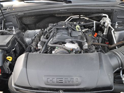 Used 2025 Dodge Durango R/T AWD/4WD image 36
