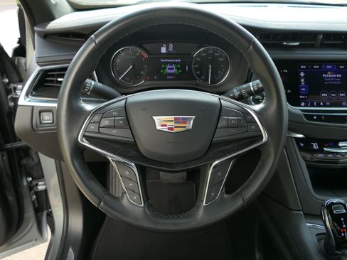 Certified 2023 Cadillac XT5 Premium Luxury FWD image 19