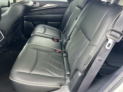 Used 2020 INFINITI QX60 Luxe w/ Essential Package FWD image 21
