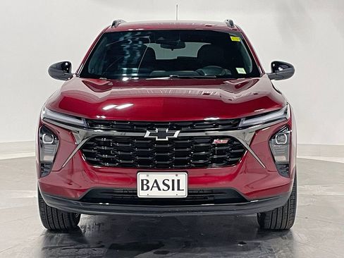 Used 2024 Chevrolet Trax RS FWD image 9