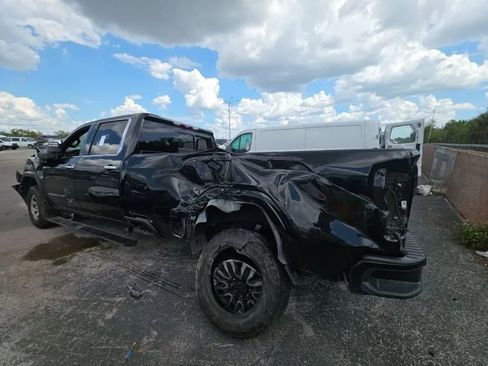 Used 2024 GMC Sierra 3500 Denali Ultimate AWD/4WD image 4