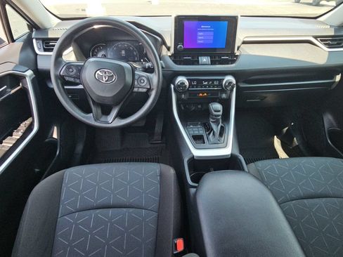 Certified 2025 Toyota RAV4 XLE AWD/4WD image 8