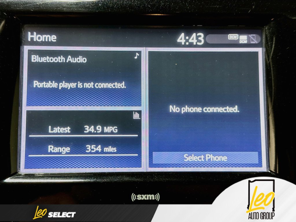 Used 2020 Toyota Camry SE w/ Convenience Package FWD image 17