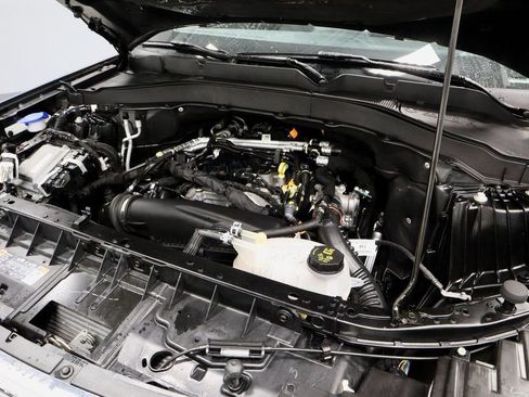 Certified 2025 Ford Explorer Active image 17