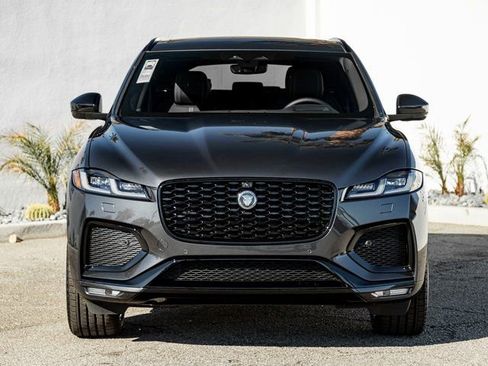 New 2026 Jaguar F-PACE R-Dynamic S image 3