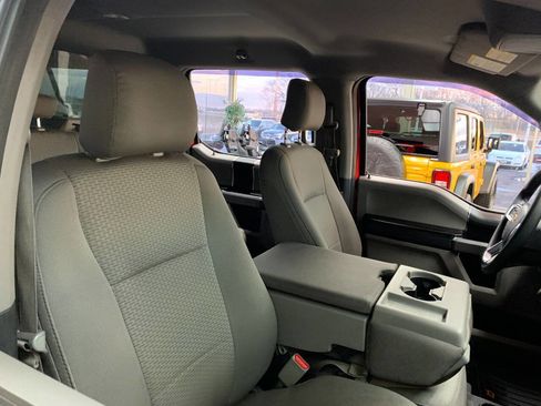 Used 2015 Ford F150 XLT image 11