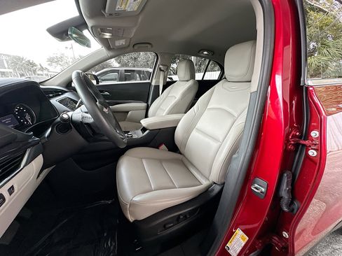 Used 2023 Cadillac XT4 Luxury w/ Driver Awareness Package image 19