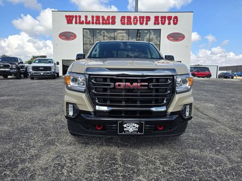 Used 2022 GMC Canyon AT4 AWD/4WD image 2