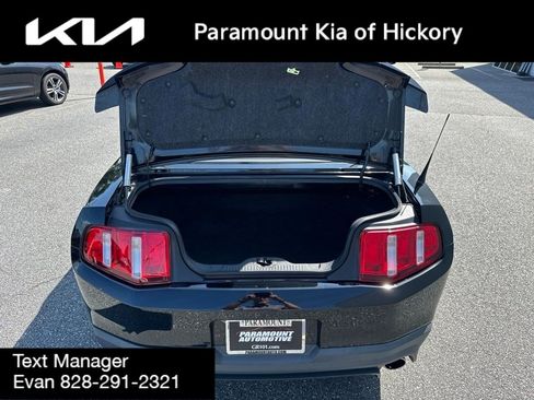 Used 2010 Ford Mustang Shelby GT500 RWD image 18