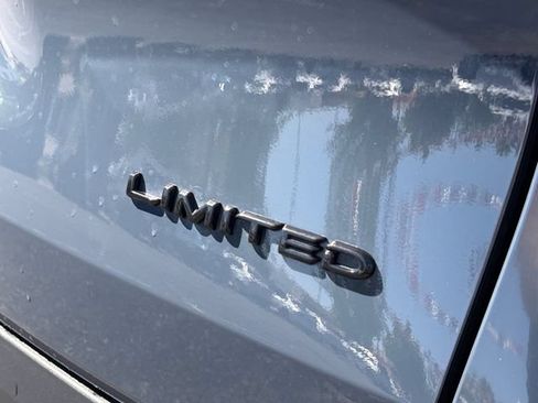 Certified 2024 Toyota Grand Highlander FWD image 28