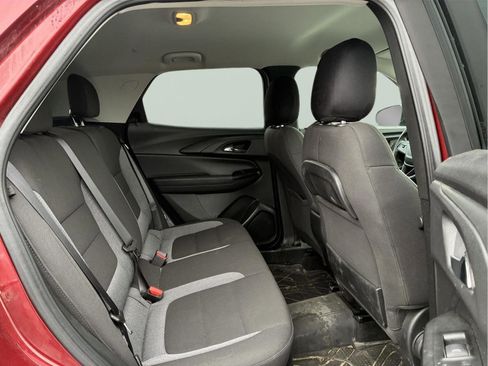 Used 2022 Chevrolet TrailBlazer LT AWD/4WD image 14