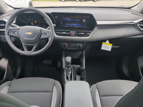 Used 2026 Chevrolet TrailBlazer LT w/ Driver Confidence Package image 19
