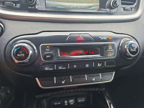 Used 2020 Kia Sorento EX FWD image 19
