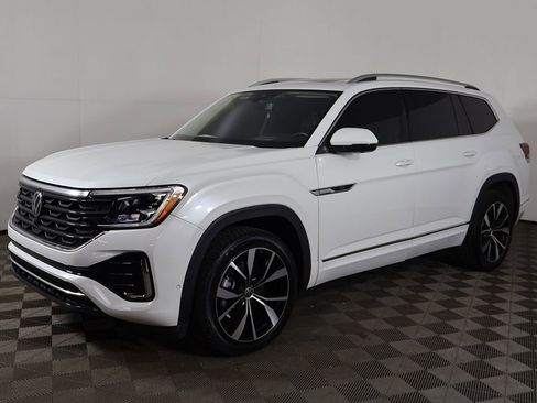 Used 2024 Volkswagen Atlas SEL Premium R-Line AWD/4WD image 9