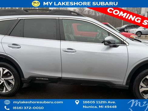 Used 2022 Subaru Outback Limited image 9