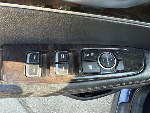 Used 2016 Kia Sorento FWD image 10