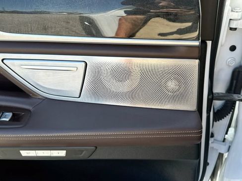 Used 2018 BMW M760i xDrive AWD/4WD image 28