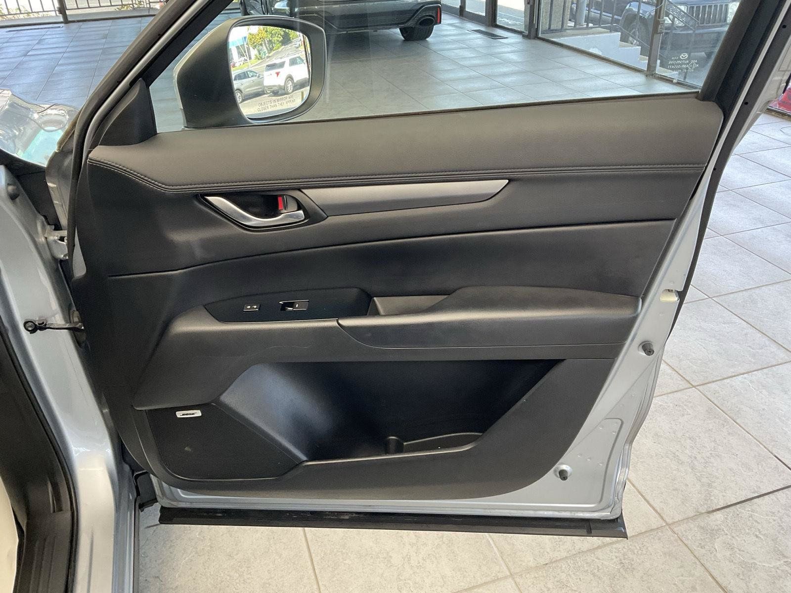 Used 2018 MAZDA CX-5 Touring w/ Preferred Equipment Package AWD/4WD image 13