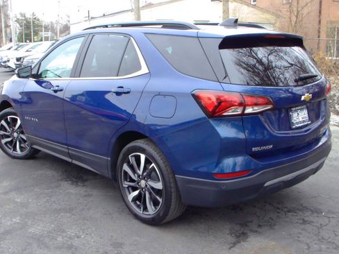 Used 2023 Chevrolet Equinox LT image 4