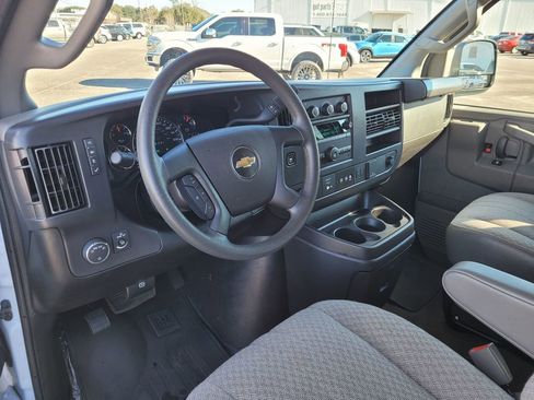 Used 2024 Chevrolet Express 3500 LT w/ LT Preferred Equipment Group image 13