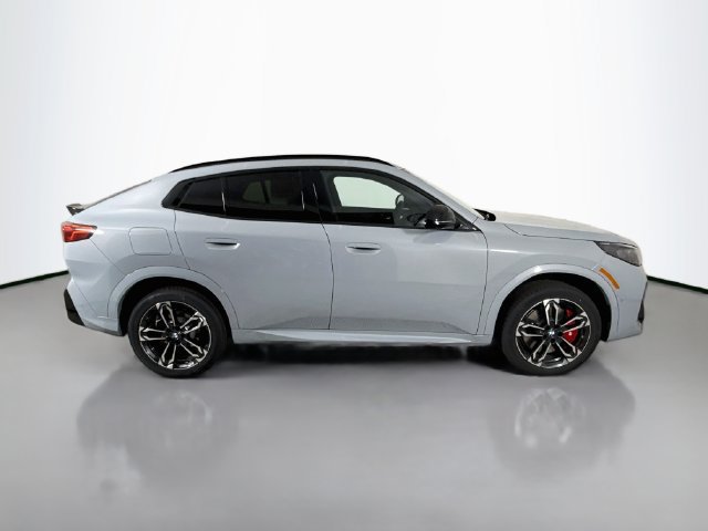Used 2026 BMW X2 xDrive28i w/ Technology Package AWD/4WD image 8