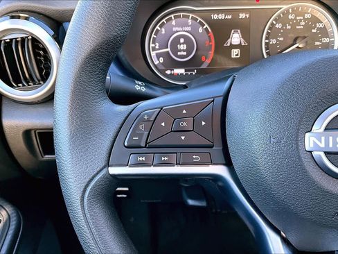 Used 2025 Nissan Versa SV image 23