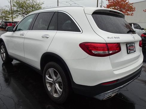 Used 2018 Mercedes-Benz GLC 300 4MATIC w/ Premium Package image 6