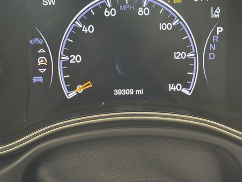 Used 2021 Jeep Grand Cherokee Summit image 17