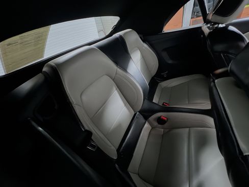 Used 2024 Ford Mustang Premium image 32