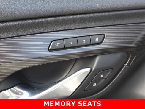 Used 2021 GMC Terrain SLT image 12