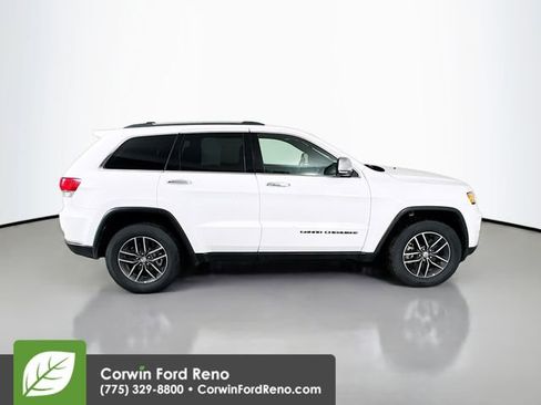 Used 2018 Jeep Grand Cherokee Limited image 8