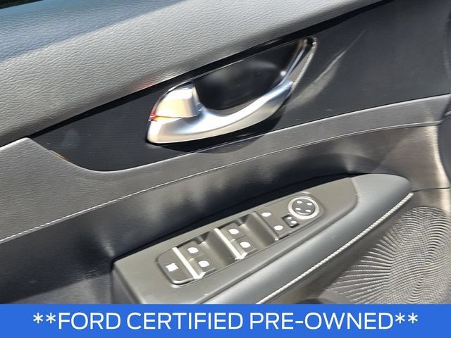 Used 2024 Kia Forte GT-Line FWD image 17