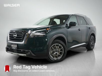 Used 2024 Nissan Pathfinder Platinum