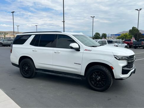 Used 2021 Chevrolet Tahoe Z71 w/ Luxury Package AWD/4WD image 5