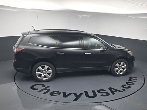 Used 2017 Chevrolet Traverse LT w/ Style and Technology Package AWD/4WD image 24