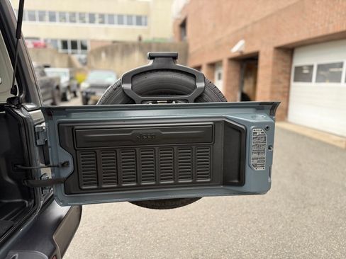 Used 2026 Jeep Wrangler Unlimited Sahara AWD/4WD image 32
