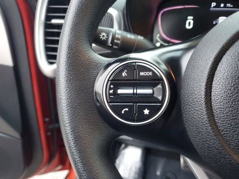 Certified 2023 Kia Soul LX w/ LX Technology Package image 23