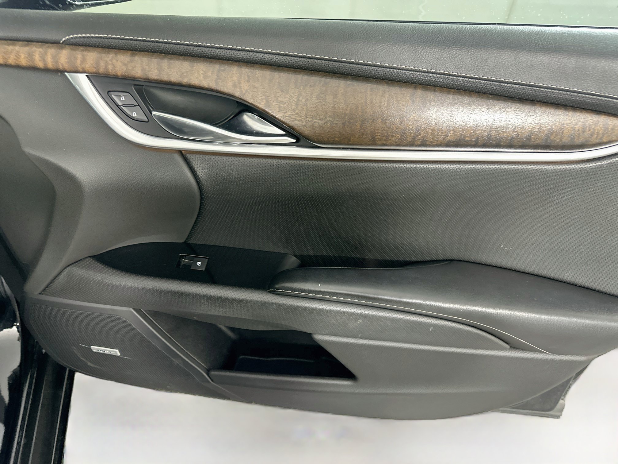 Used 2018 Cadillac XTS Luxury FWD image 31