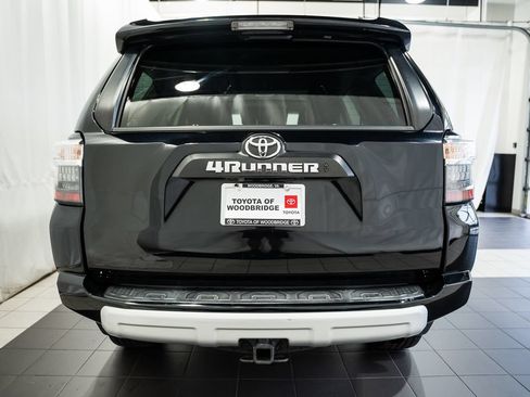 Used 2020 Toyota 4Runner TRD Off-Road Premium w/ Moonroof Package AWD/4WD image 5
