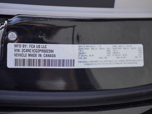 Used 2023 Chrysler Voyager LX image 32