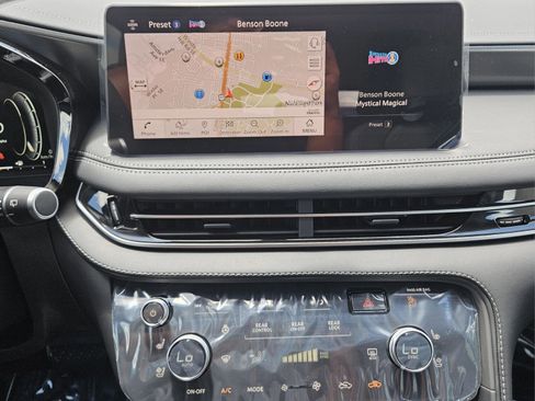 Certified 2025 INFINITI QX60 Luxe image 22