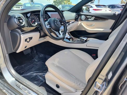 Used 2019 Mercedes-Benz E 300 image 2