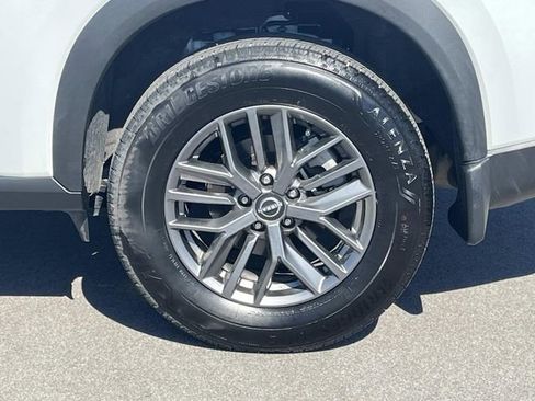 Used 2025 Nissan Rogue S FWD image 12