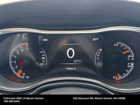 Used 2017 Jeep Grand Cherokee Altitude image 16