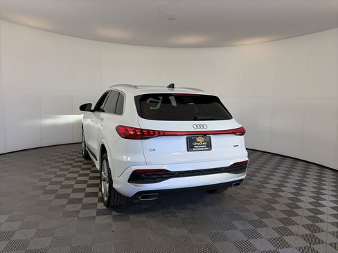 Certified 2025 Audi Q5 Premium Plus w/ Premium Plus image 8